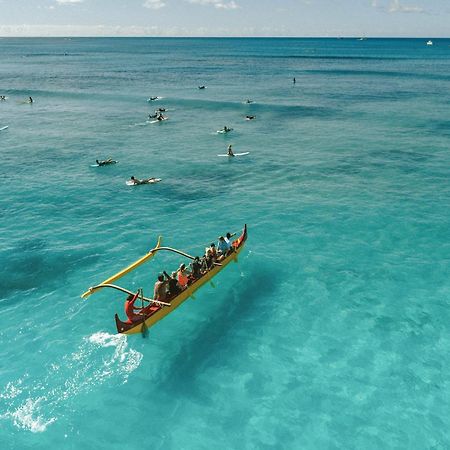 Holiday Inn Express Waikiki By Ihg Гонолулу Экстерьер фото